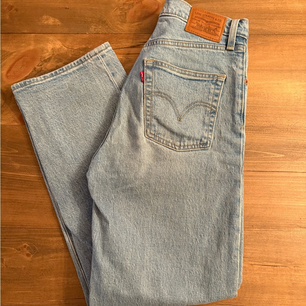 Levi’s Ribcage Straight - Picture 5 of 7